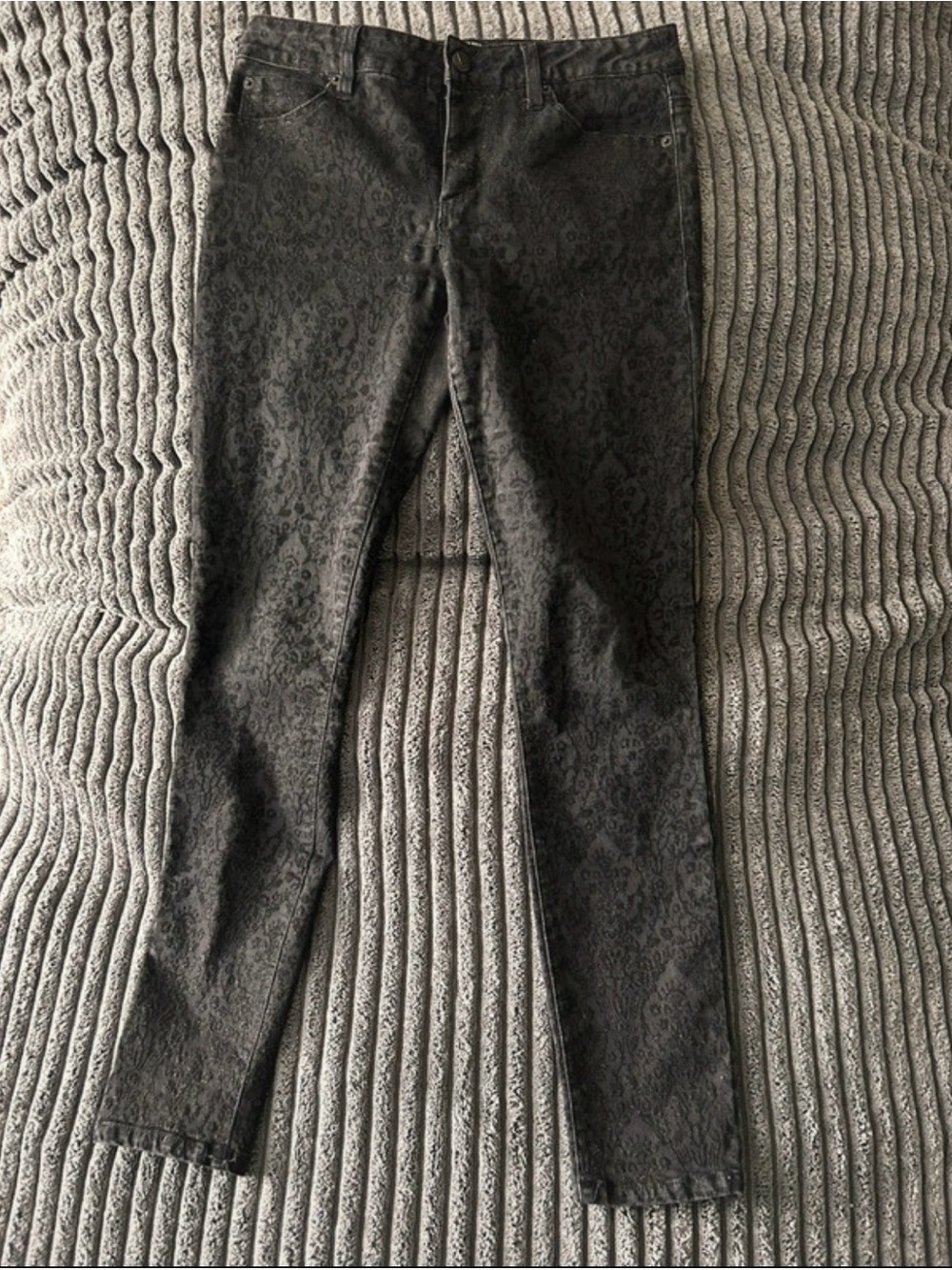 bebe Black Floral-Pattern Skinny Jeans Size 27